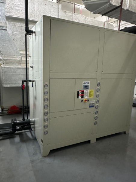 深圳坪山某半導(dǎo)體企業(yè)定制化冷水機(jī)